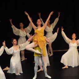 Chelsea Ballet Dancers in Cumulous