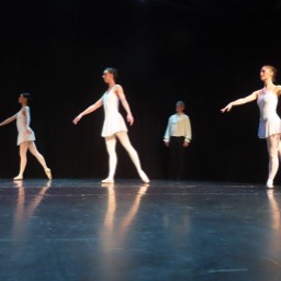 Chelsea Ballet dancers in Bach © St.John Burkett