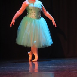 Chelsea Ballet dancers in Bach © St.John Burkett
