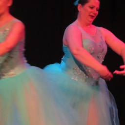 Chelsea Ballet dancers in Bach © St.John Burkett
