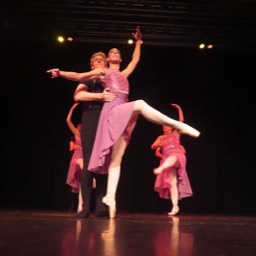 Chelsea Ballet dancers in Bolero © St.John Burkett