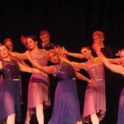 Chelsea Ballet dancers in Bolero © St.John Burkett