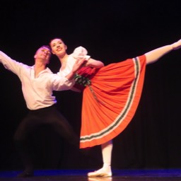 Chelsea Ballet dancers in The Flower Festival in Genzano Pas de Deux © St.John Burkett