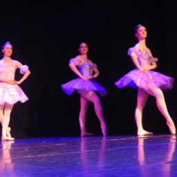 Chelsea Ballet dancers in Waltz Ballerinas © St.John Burkett