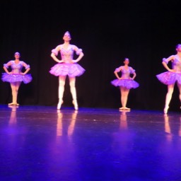Chelsea Ballet dancers in Waltz Ballerinas © St.John Burkett