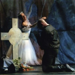 Chelsea Ballet Dancers in Giselle