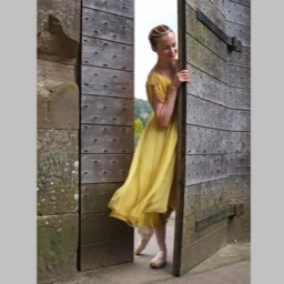 Chelsea Ballet dancer at Tintern