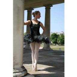Chelsea Ballet dancers at Greenwich Park